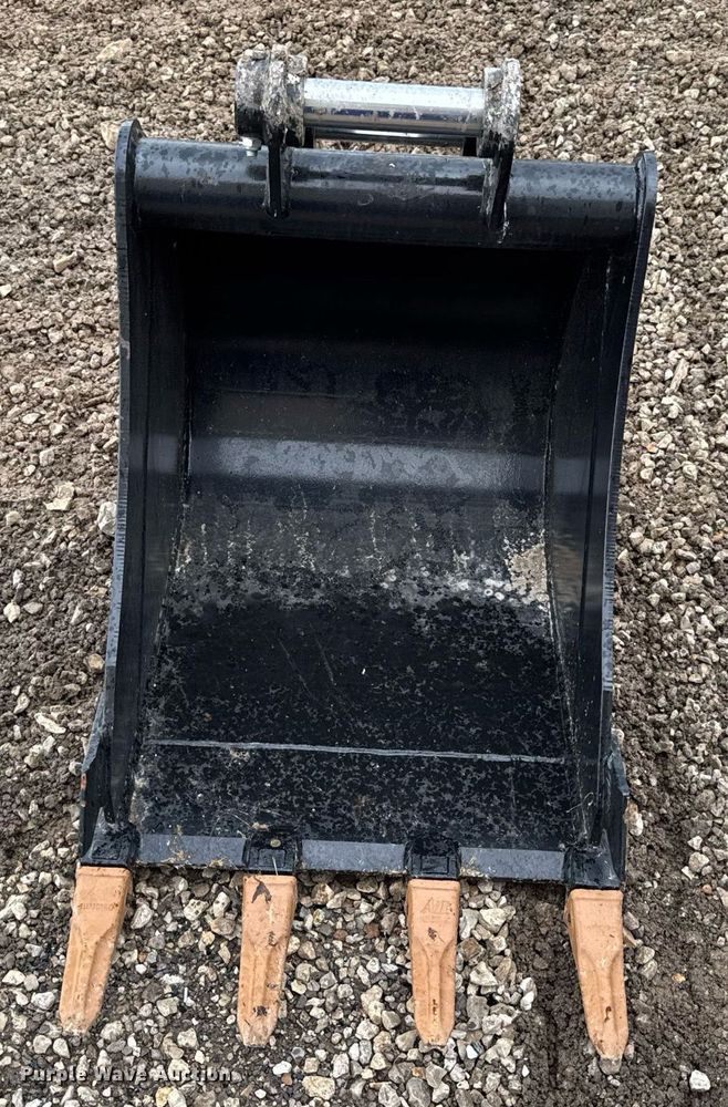 image for item DV4162 Trojan excavator bucket