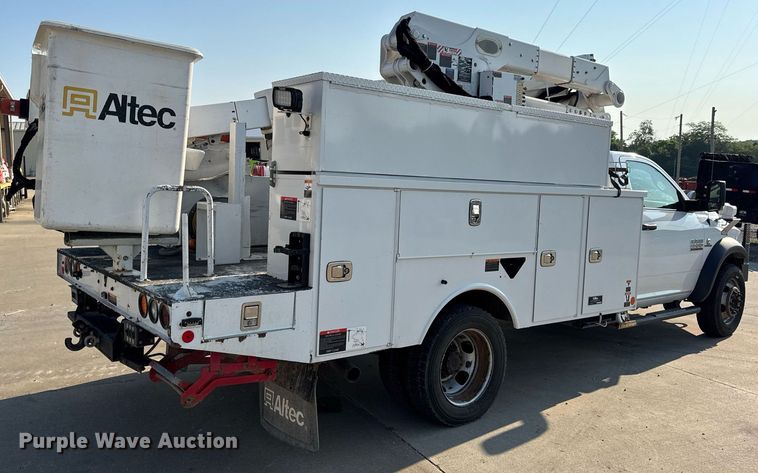 image for item DV4170 2018 Dodge Ram 5500HD bucket truck