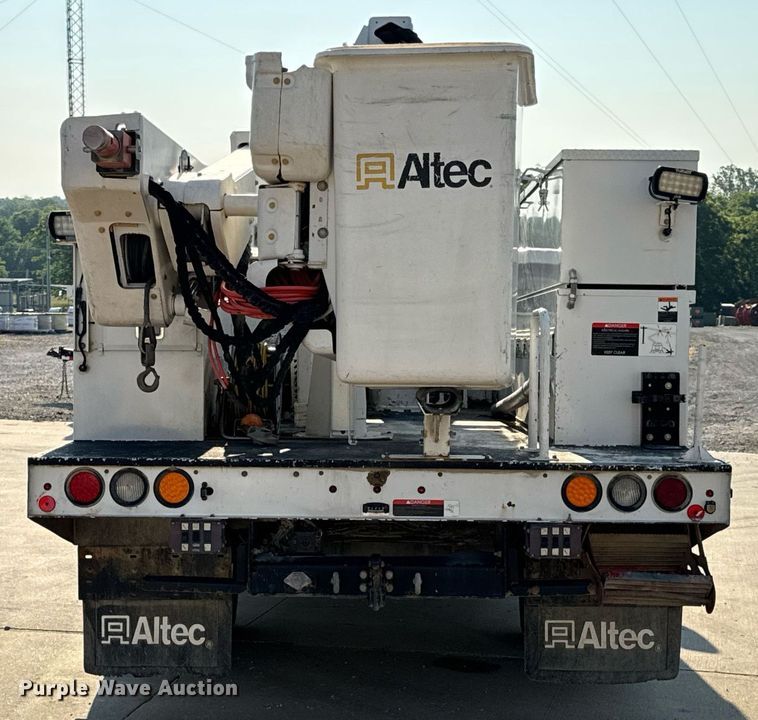 image for item DV4170 2018 Dodge Ram 5500HD bucket truck