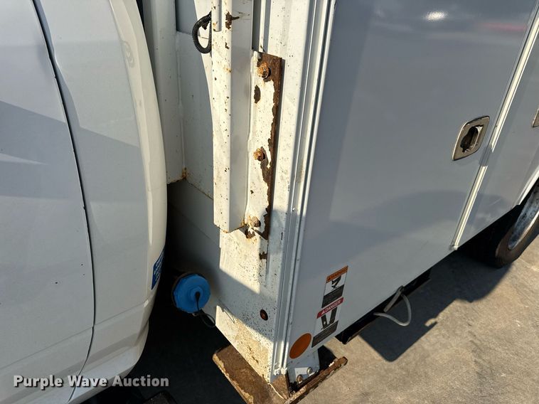 image for item DV4170 2018 Dodge Ram 5500HD bucket truck