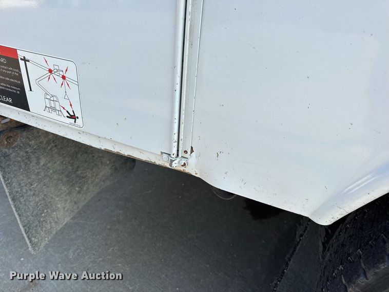 image for item DV4170 2018 Dodge Ram 5500HD bucket truck