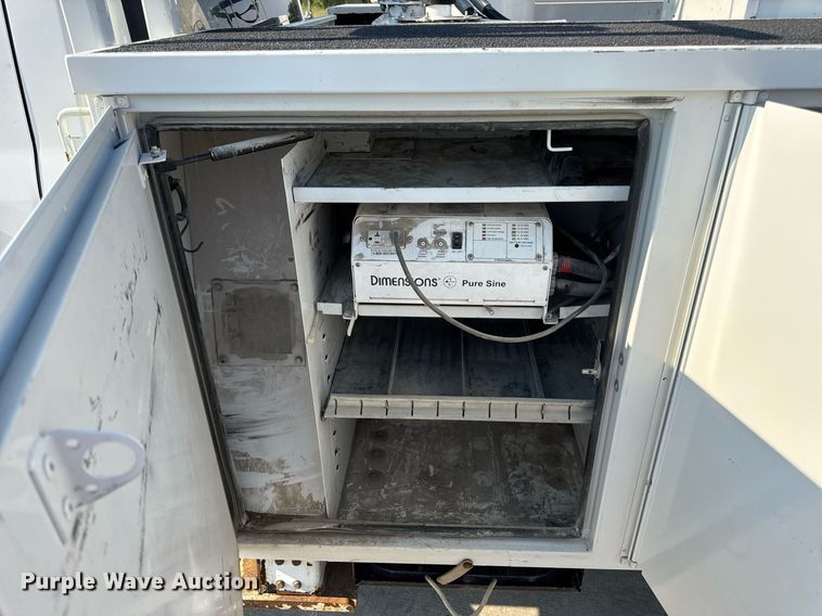 image for item DV4170 2018 Dodge Ram 5500HD bucket truck