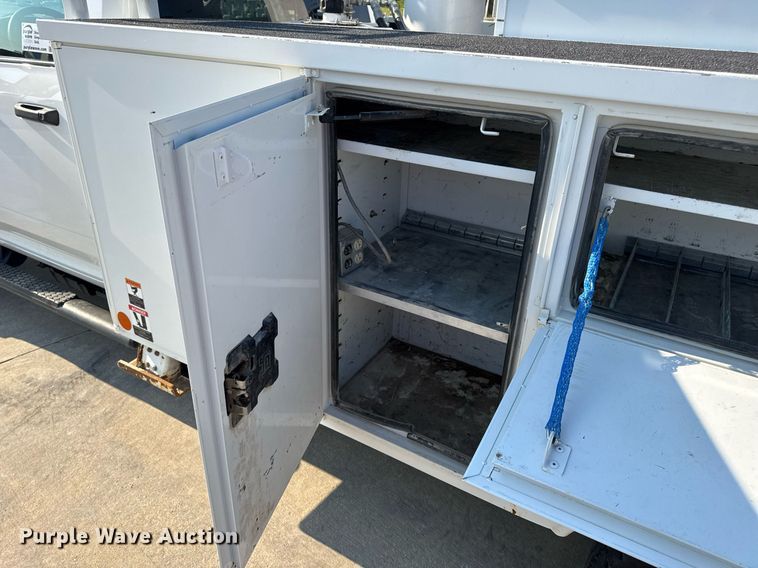 image for item DV4170 2018 Dodge Ram 5500HD bucket truck