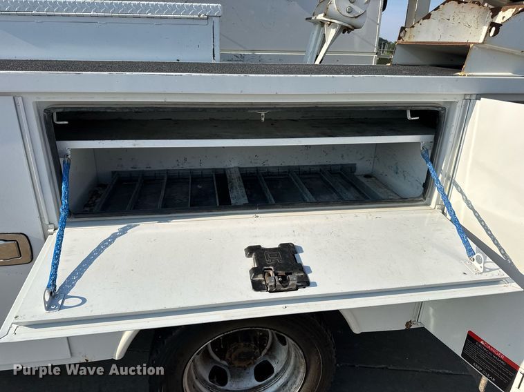 image for item DV4170 2018 Dodge Ram 5500HD bucket truck