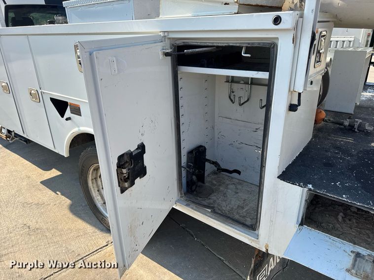 image for item DV4170 2018 Dodge Ram 5500HD bucket truck