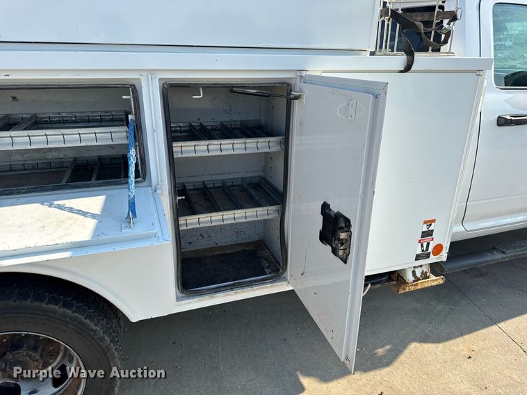 image for item DV4170 2018 Dodge Ram 5500HD bucket truck