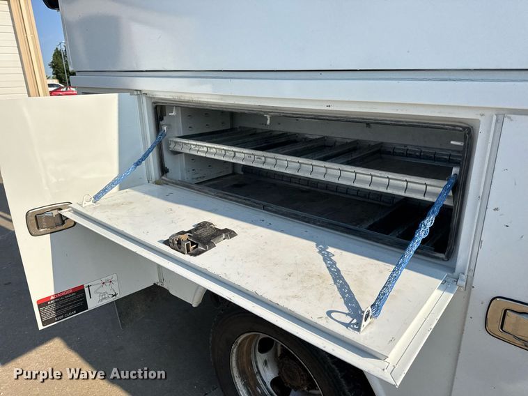 image for item DV4170 2018 Dodge Ram 5500HD bucket truck