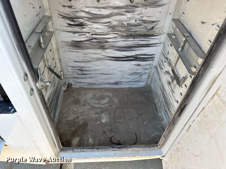 image for item DV4170 2018 Dodge Ram 5500HD bucket truck