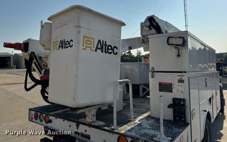 image for item DV4170 2018 Dodge Ram 5500HD bucket truck