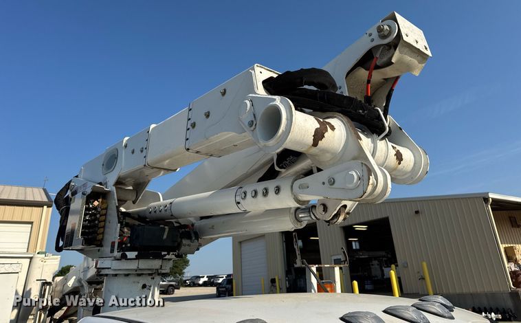 image for item DV4170 2018 Dodge Ram 5500HD bucket truck