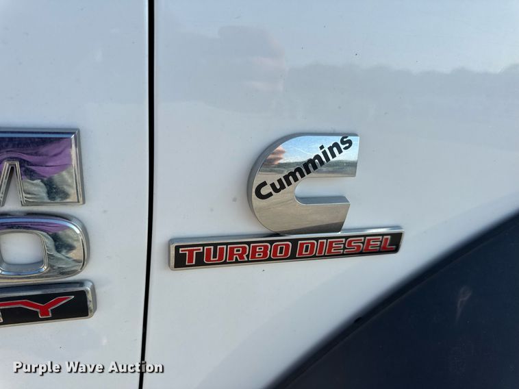 image for item DV4170 2018 Dodge Ram 5500HD bucket truck