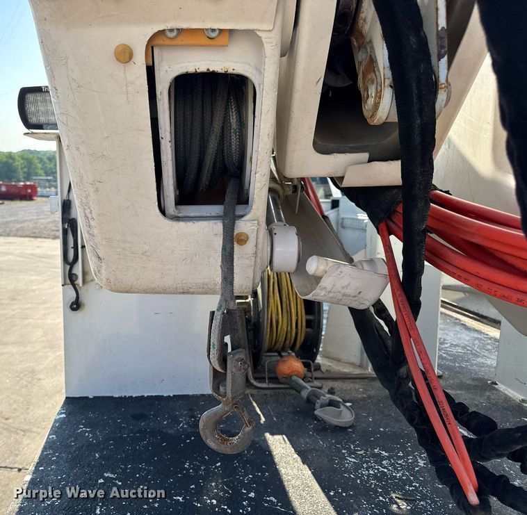 image for item DV4170 2018 Dodge Ram 5500HD bucket truck