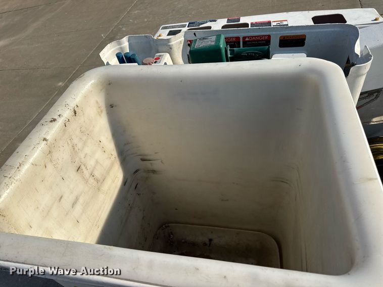 image for item DV4170 2018 Dodge Ram 5500HD bucket truck