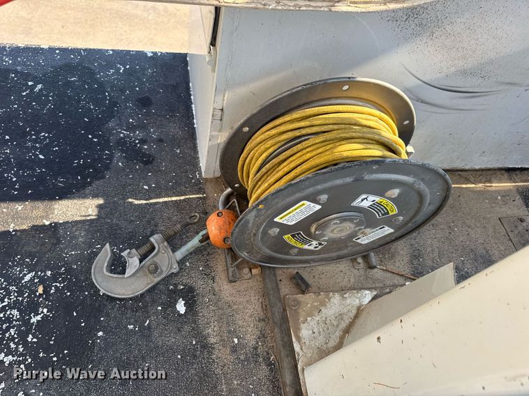 image for item DV4170 2018 Dodge Ram 5500HD bucket truck