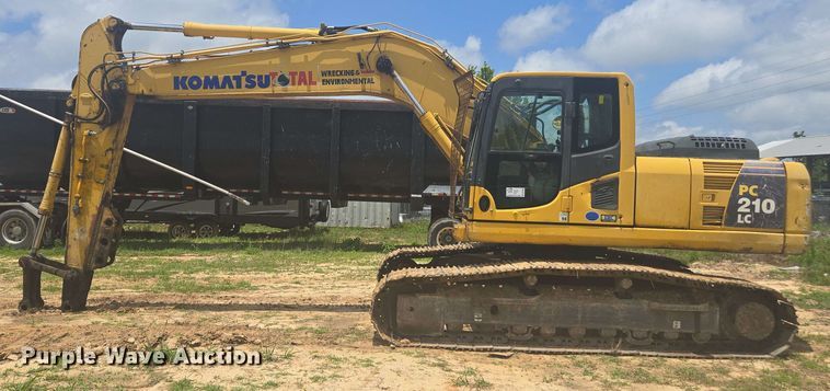 image for item DW1990 2012 Komatsu PC210LC-8 excavator