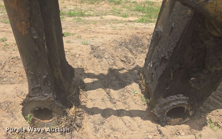 image for item DW1990 2012 Komatsu PC210LC-8 excavator