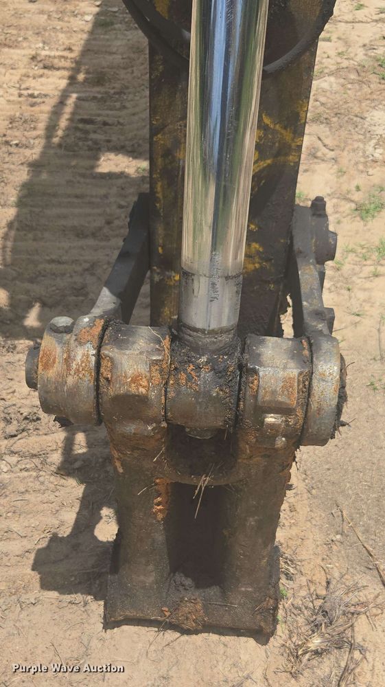 image for item DW1990 2012 Komatsu PC210LC-8 excavator