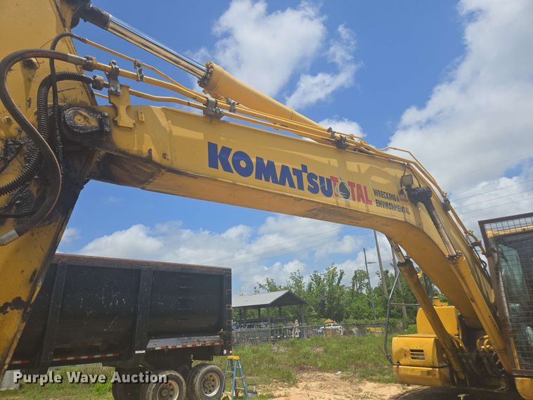 image for item DW1990 2012 Komatsu PC210LC-8 excavator