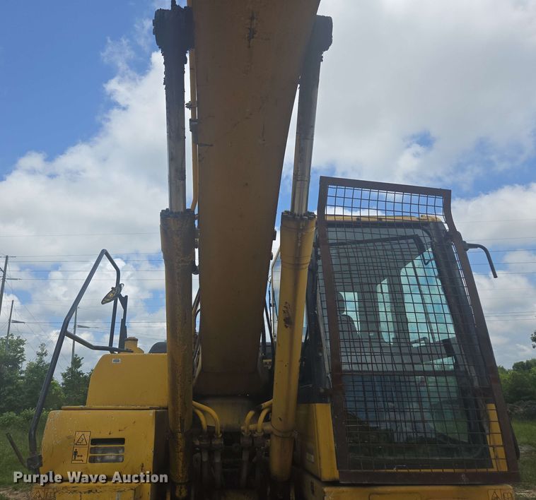 image for item DW1990 2012 Komatsu PC210LC-8 excavator