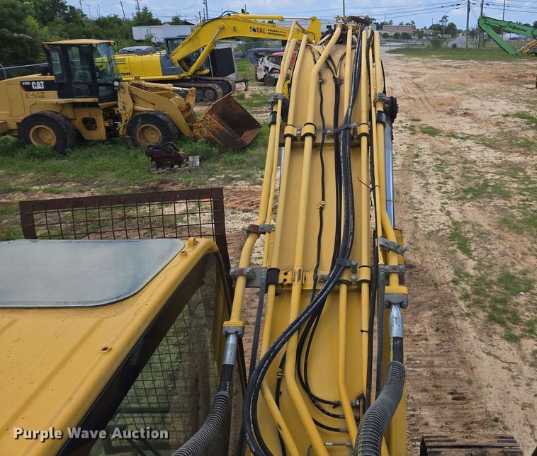 image for item DW1990 2012 Komatsu PC210LC-8 excavator