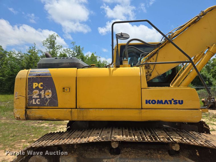 image for item DW1990 2012 Komatsu PC210LC-8 excavator