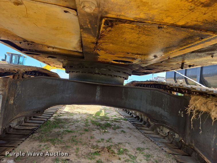 image for item DW1990 2012 Komatsu PC210LC-8 excavator