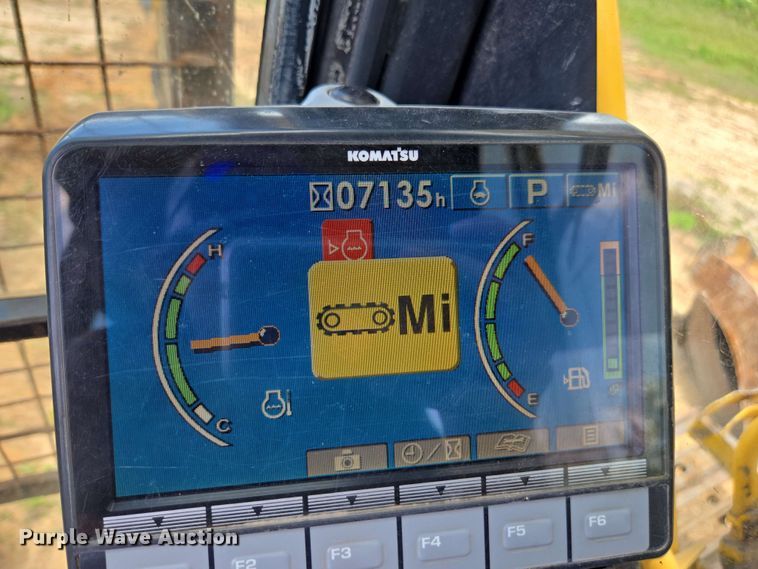 image for item DW1990 2012 Komatsu PC210LC-8 excavator