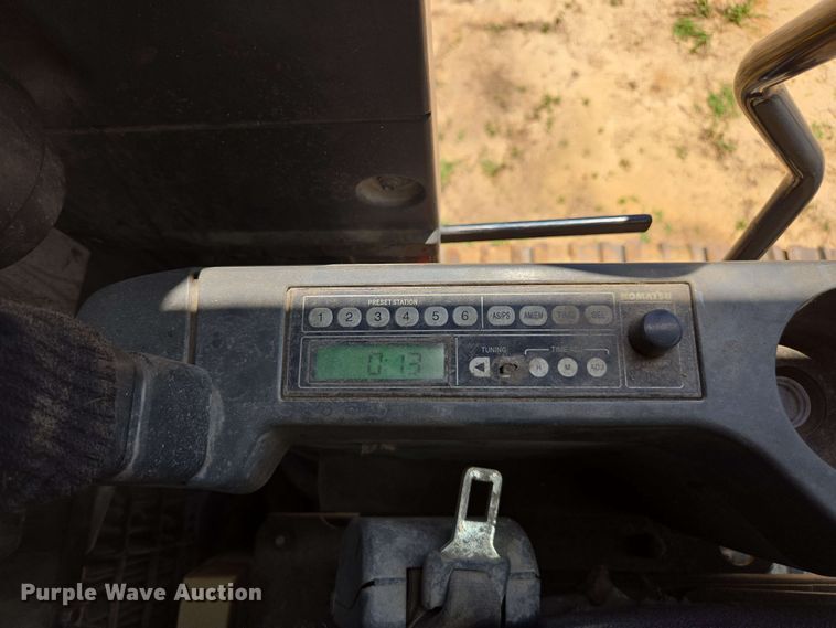 image for item DW1990 2012 Komatsu PC210LC-8 excavator