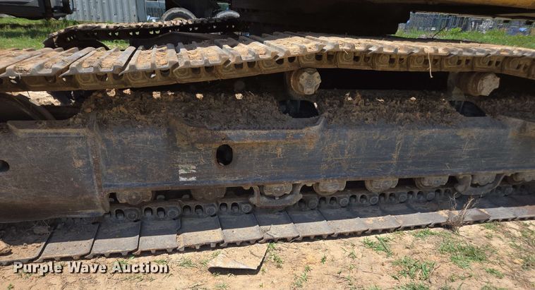 image for item DW1990 2012 Komatsu PC210LC-8 excavator