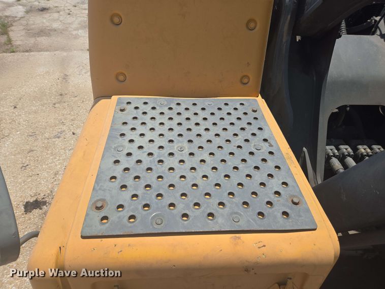 image for item DW1991 2014 Volvo EC480DL excavator