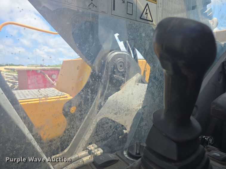 image for item DW1991 2014 Volvo EC480DL excavator