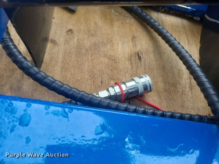 image for item DW7045 GIYI skid steer auger