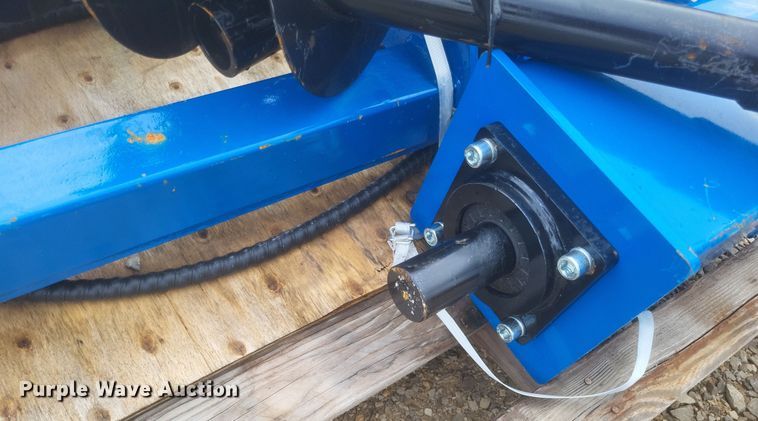 image for item DW7045 GIYI skid steer auger