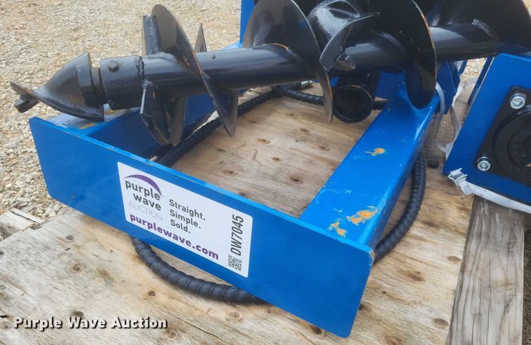image for item DW7045 GIYI skid steer auger