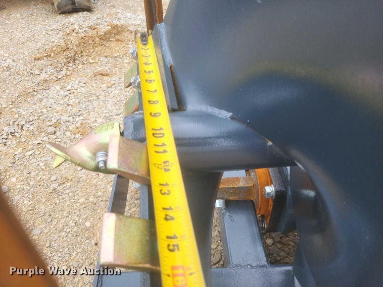 image for item DW7046 Handy Attachments SSA18 skid steer auger