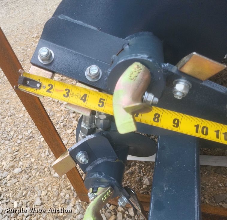 image for item DW7046 Handy Attachments SSA18 skid steer auger