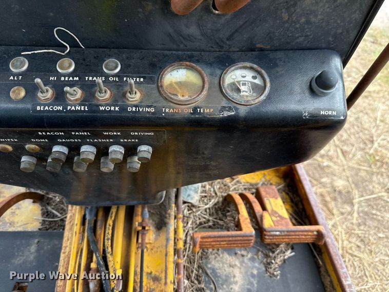 image for item DX5467 1975 John Deere 570A motor grader