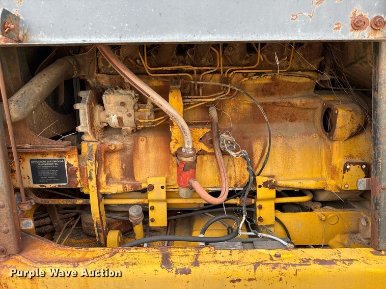 image for item DX5467 1975 John Deere 570A motor grader