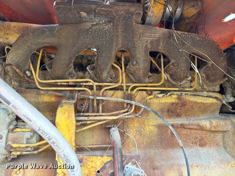 image for item DX5467 1975 John Deere 570A motor grader