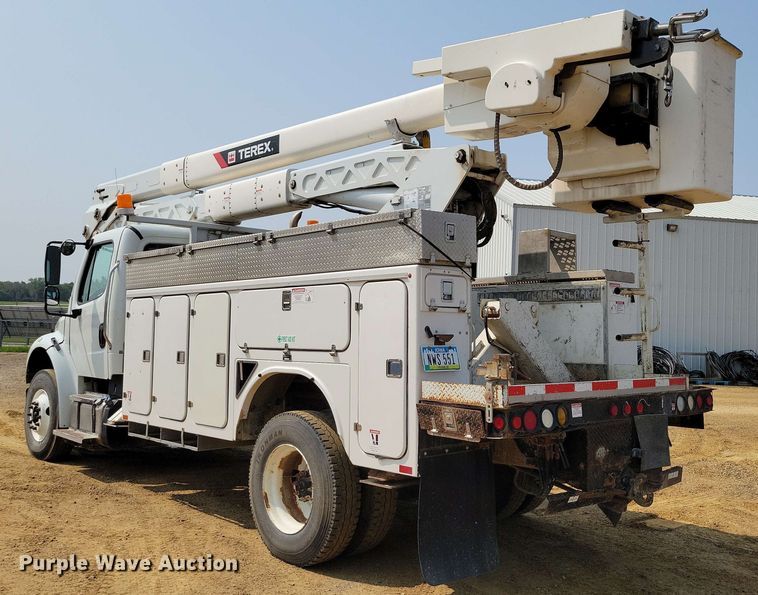image for item DX6995 2013 Freightliner M2 bucket truck