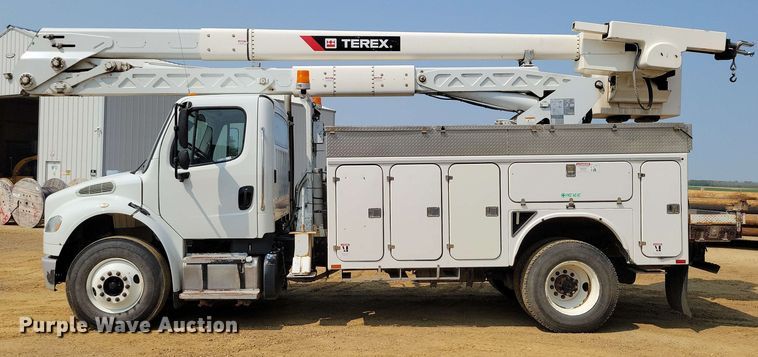 image for item DX6995 2013 Freightliner M2 bucket truck