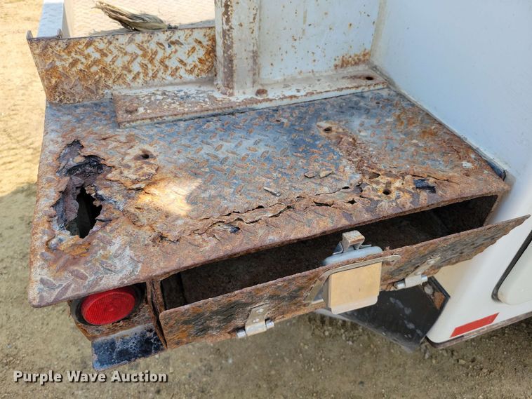 image for item DX6995 2013 Freightliner M2 bucket truck