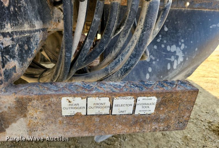 image for item DX6995 2013 Freightliner M2 bucket truck