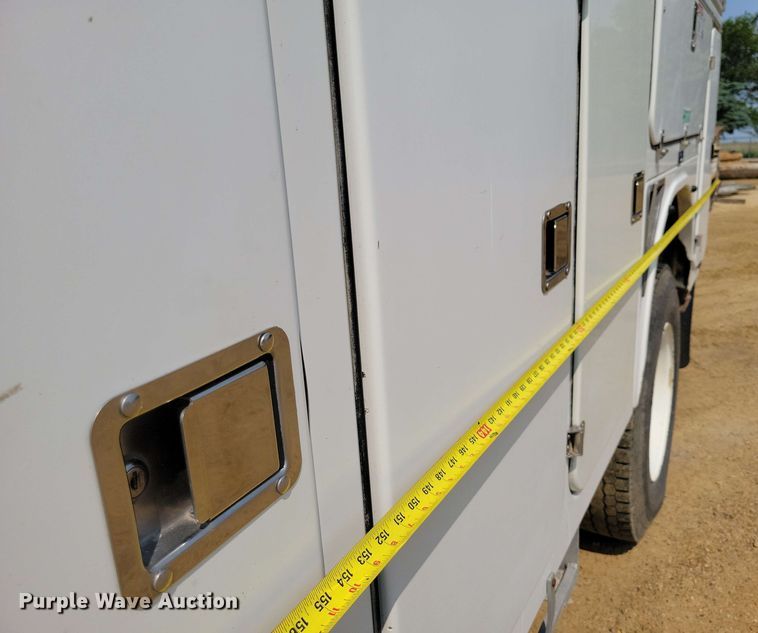 image for item DX6995 2013 Freightliner M2 bucket truck