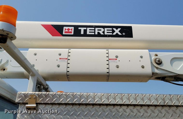 image for item DX6995 2013 Freightliner M2 bucket truck