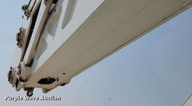 image for item DX6995 2013 Freightliner M2 bucket truck