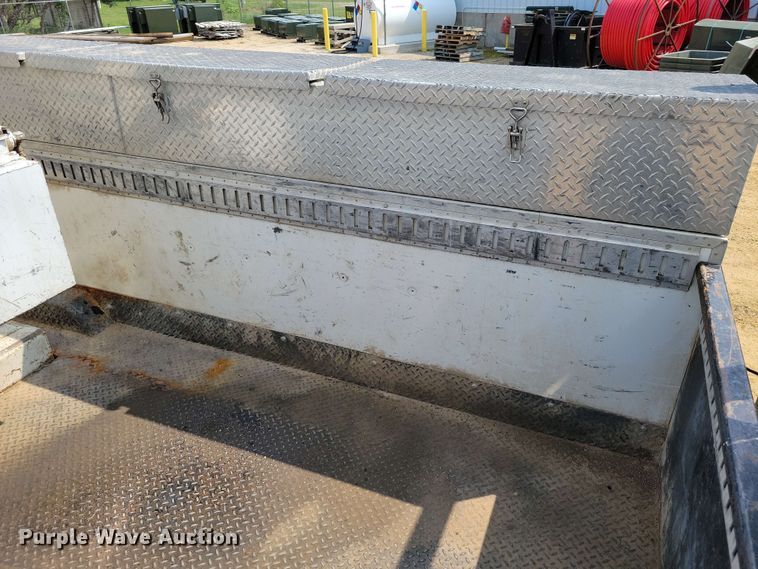 image for item DX6995 2013 Freightliner M2 bucket truck