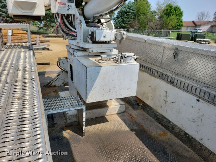 image for item DX6995 2013 Freightliner M2 bucket truck