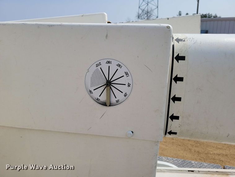 image for item DX6995 2013 Freightliner M2 bucket truck