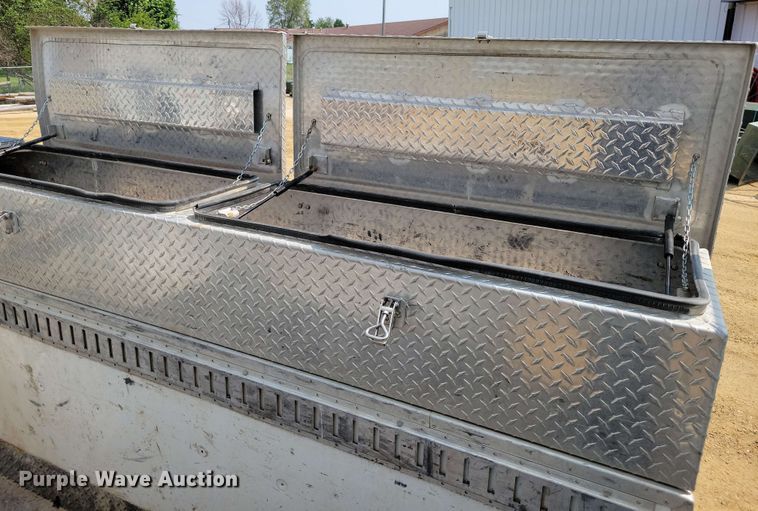 image for item DX6995 2013 Freightliner M2 bucket truck